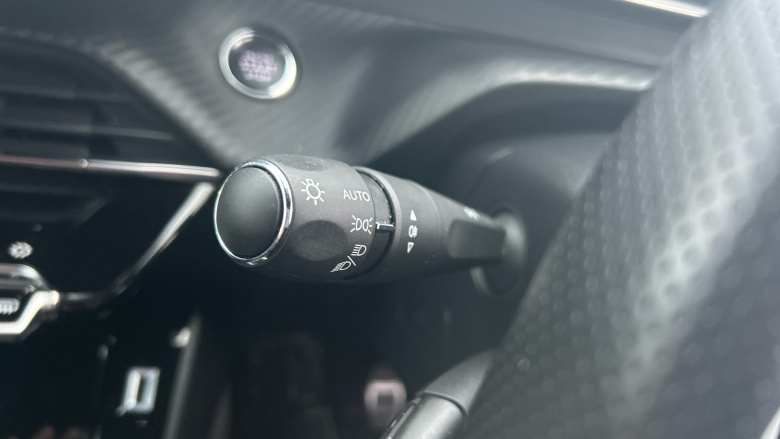 Peugeot 208 1.2 PureTech 100 GT 5dr Petrol Hatchback